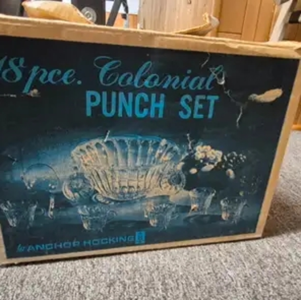 Anchor Hocking Colonial Punch Set